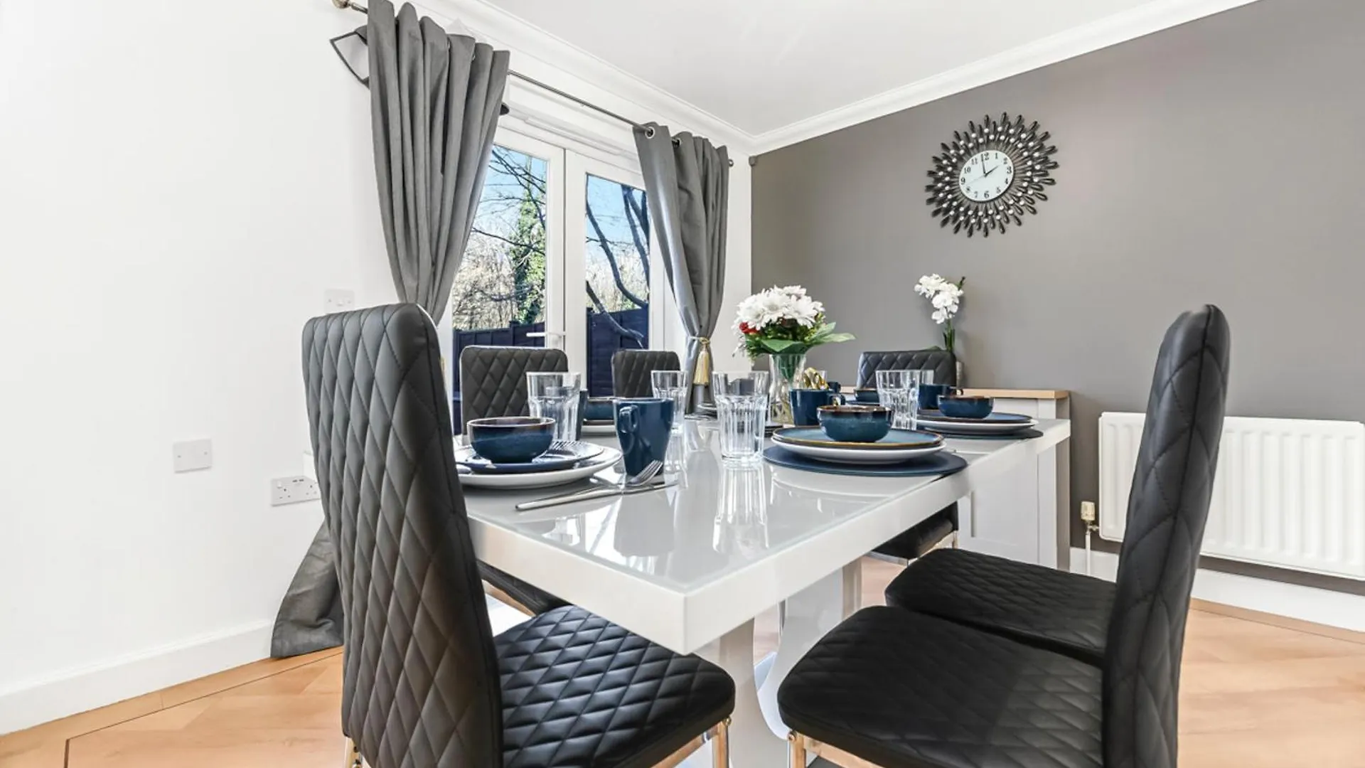 The Woodlands, Shortstay, Ideal For Families, Relocation, Contractors, Travel Stay Horley
