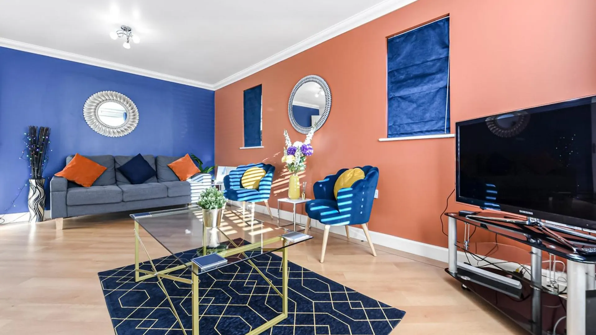 The Woodlands, Shortstay, Ideal For Families, Relocation, Contractors, Travel Stay Horley